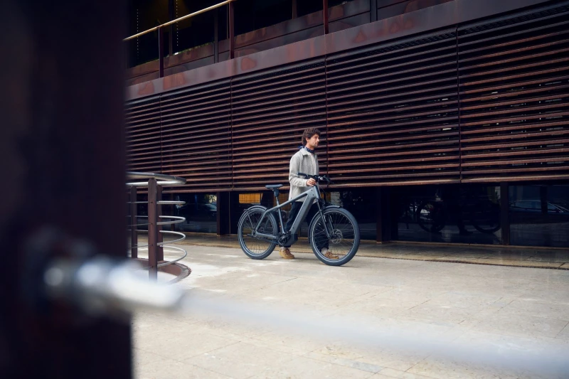 Charger5 pinion_slategrey_Commute_04.jpg