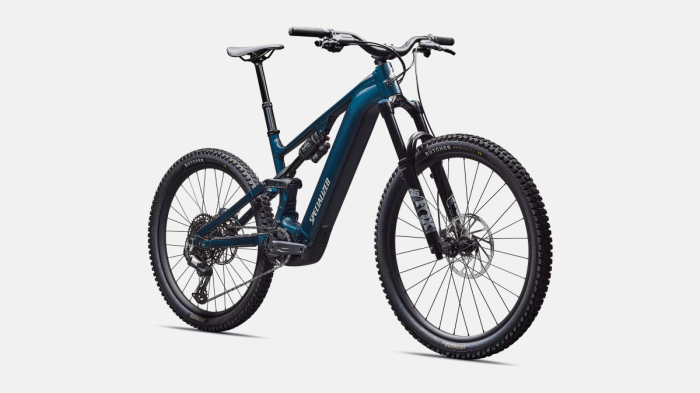 imgi_135_95226-50_LEVO-COMP-ALLOY-G4-DPLAKEMET-DUNEWHT_FDSQ.png