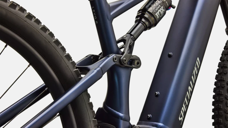 imgi_123_95727-53_LEVO-R-COMP-ALLOY-METDPMRNBLU-SHDWSIL-S1--_D6-LINK.png