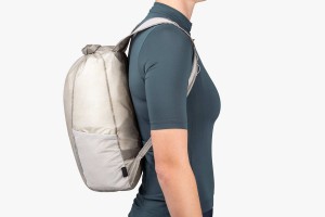 apidura-packable-backpack-on-body-3.jpg