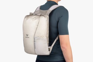 apidura-packable-backpack-on-body-2.jpg