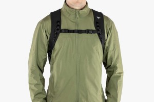 apidura-city-backpack-17l-on-body-5.jpg