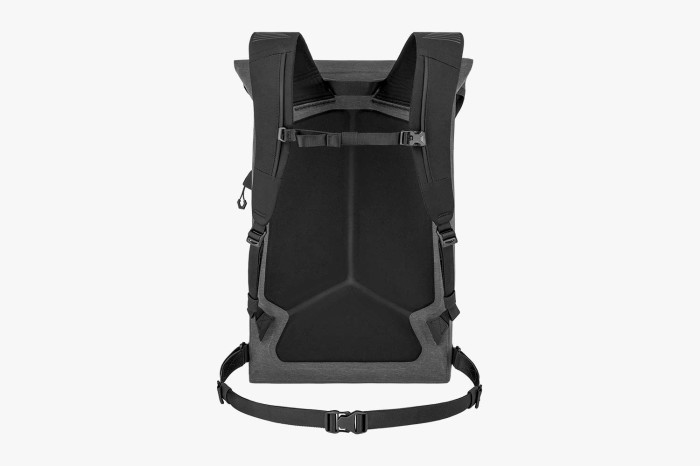 apidura-city-backpack-20l-3.jpg
