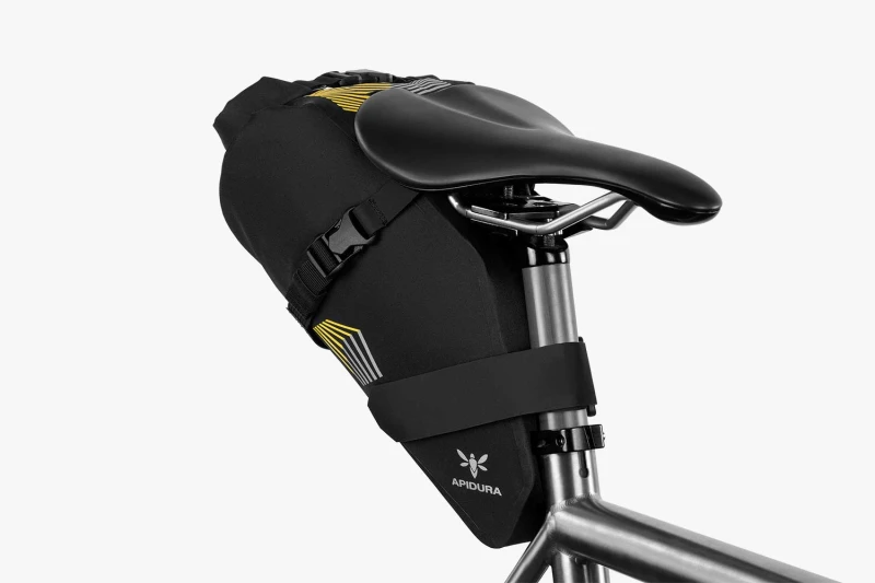 apidura-racing-saddle-pack-5l-on-bike-2-1.jpg
