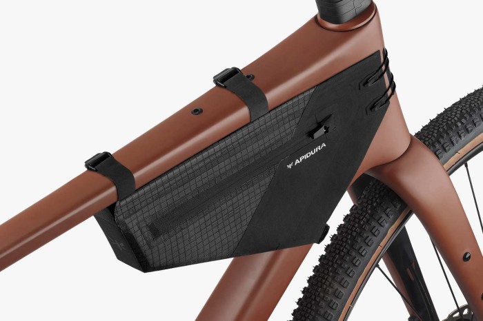 apidura-aero-frame-module-s-m-on-bike-2.jpg