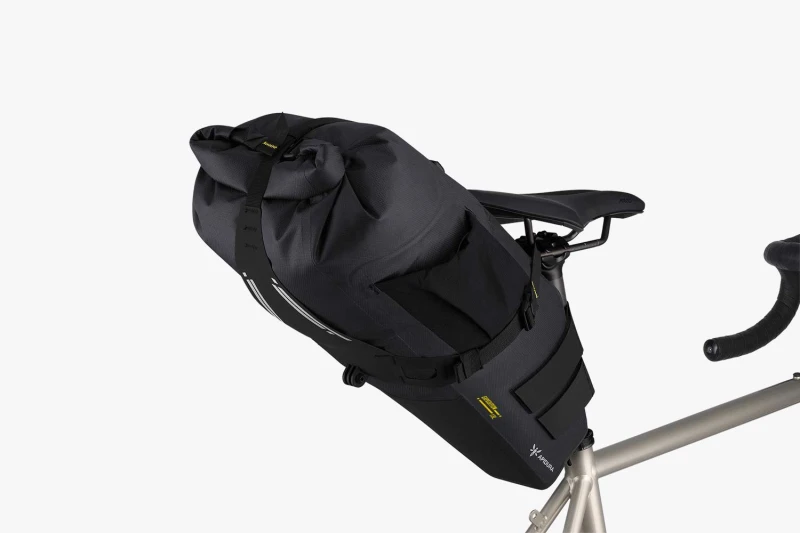 apidura-expedition-saddle-pack-13l-on-bike-2-1.jpg