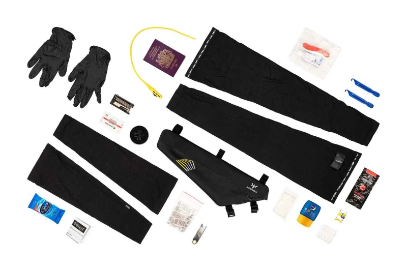 apidura-racing-frame-pack-4l-kit-grid.jpg