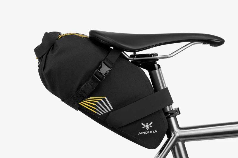 apidura-racing-saddle-pack-5l-on-bike-1.jpg