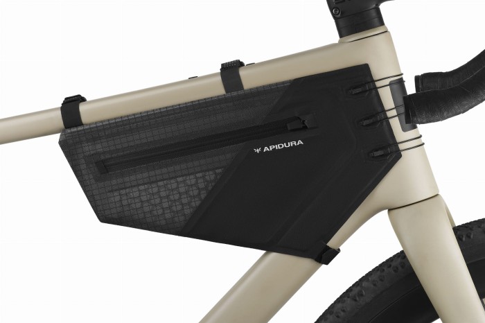 apidura-aero-frame-module-l-xl-on-bike-1-hires.jpg