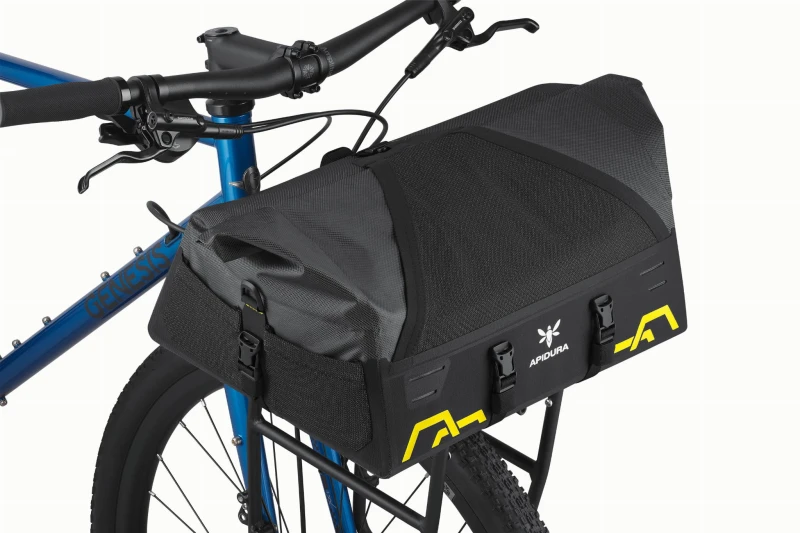apidura-expedition-front-rack-pack-30l-on-bike-hires-2.jpg