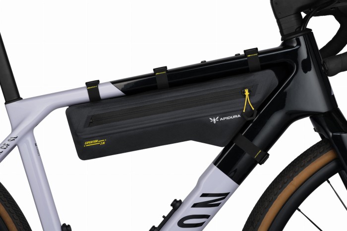 apidura-expedition-frame-pack-2.8l-on-bike-1-hires.jpg